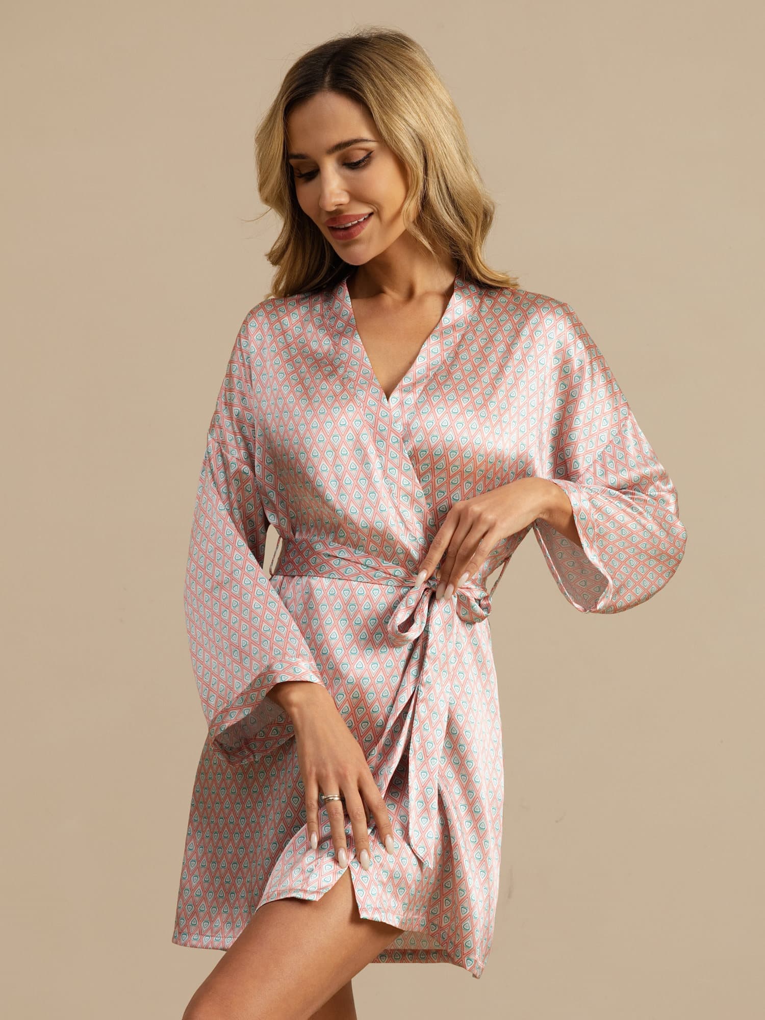 Pure Silk Women’s  Long Sleeve  Heart Geo Printed Short Belted Robe