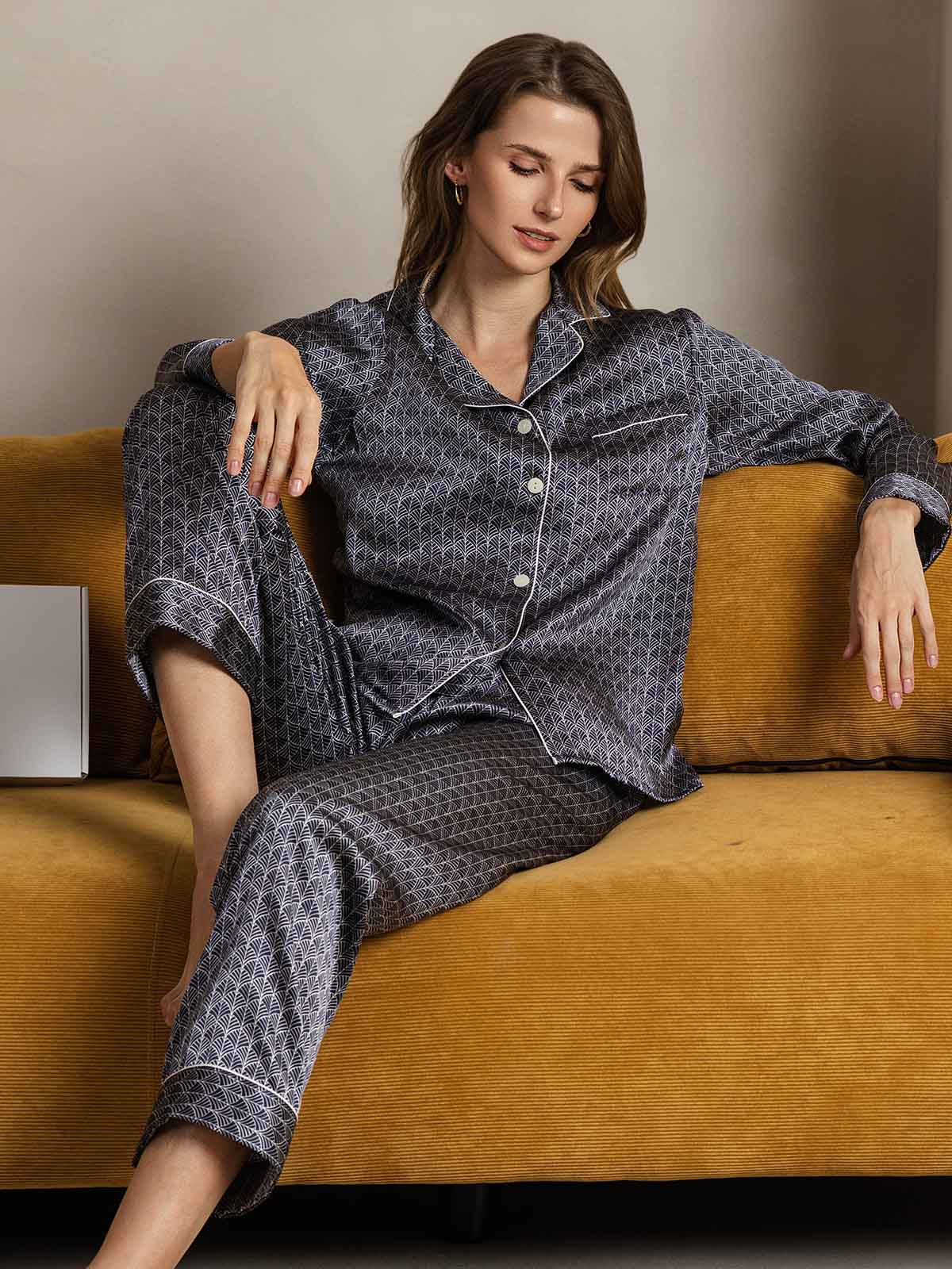 Women's Pure Silk Navy Ginkgo Print Long Sleeve Notch Collar Pajamas Set