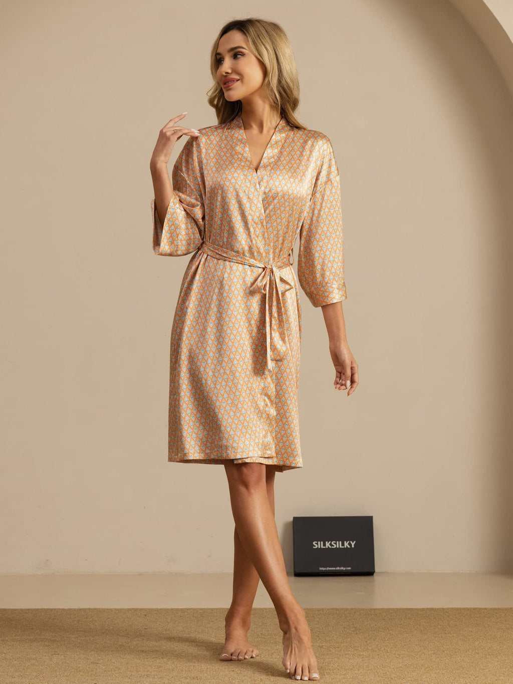 Pure Silk Women’s Knee Length Kimono Heart Geo Printed Robe With Belted Design